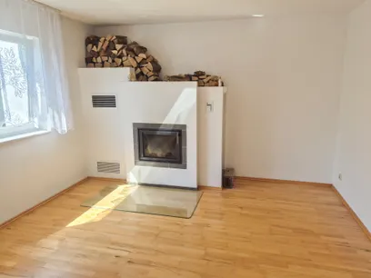 Wohnbereich mit Kamin (OG)