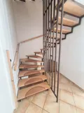 Holztreppe nach oben