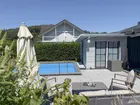 Gartenterrasse mit Pool