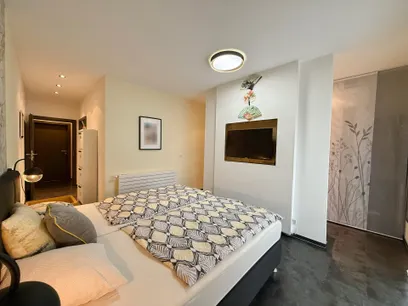 Elternschlafzimmer mit Ankleide