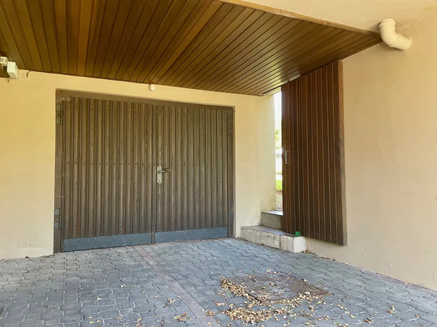 Garage und Carport