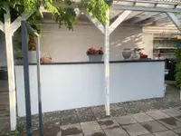 Rückansicht mit Zugang zum Keller