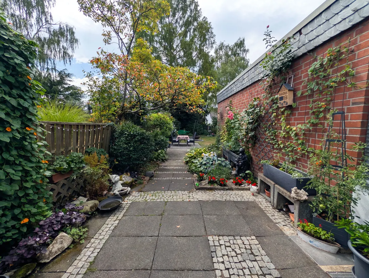 Weg zum Garten