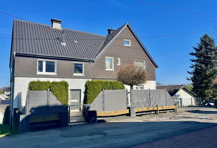 Straßenansicht