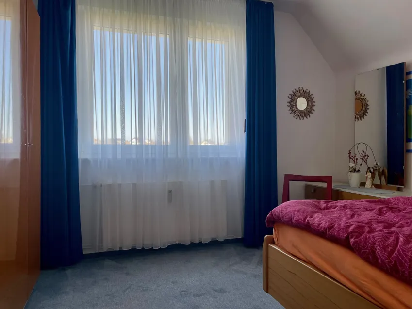 Schlafzimmer (OG)