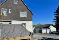 Stellplätze neben dem Haus