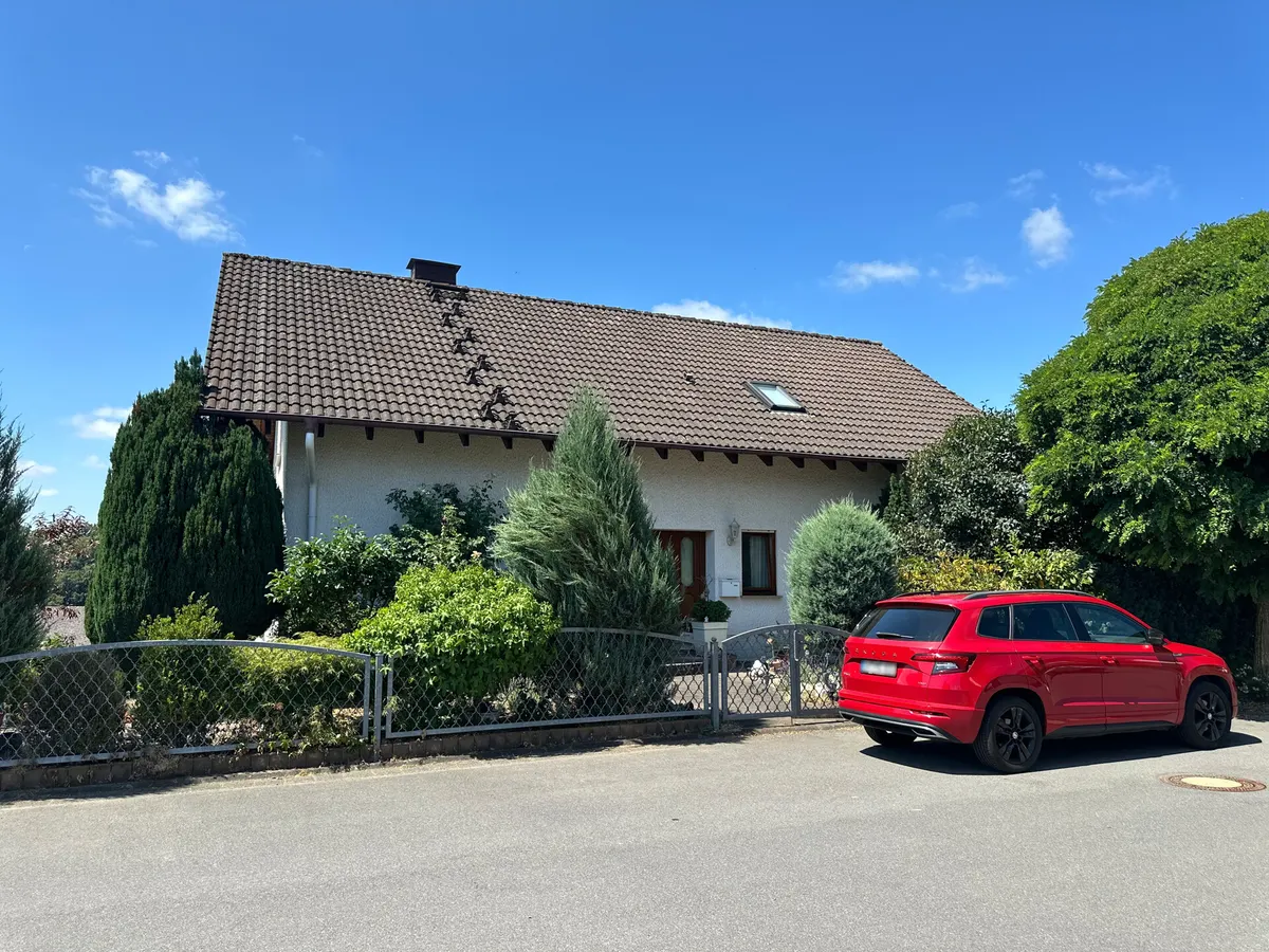 Straßenansicht