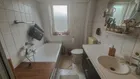 Tageslichtbad mit Wanne und WC OG