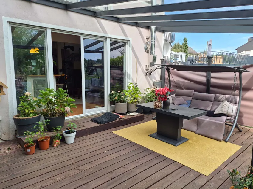 überdachte Terrasse