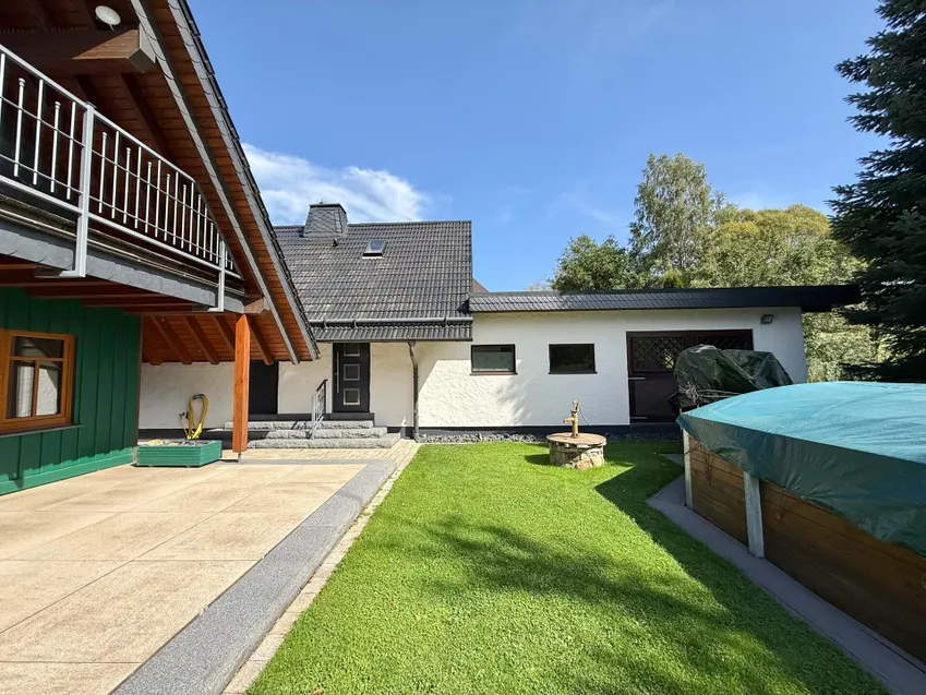 Garage/Nebengebäude