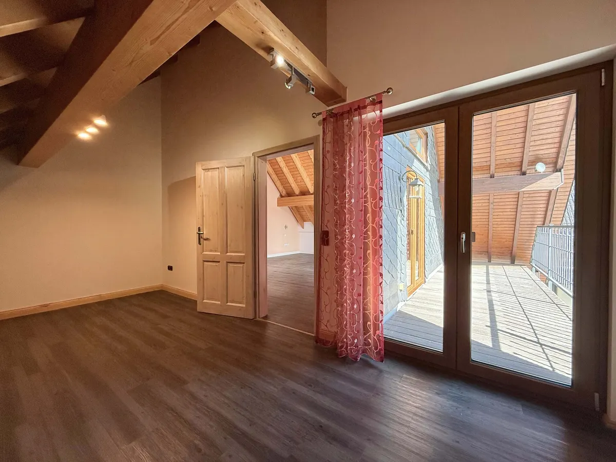 DG Ankleide mit Balkon
