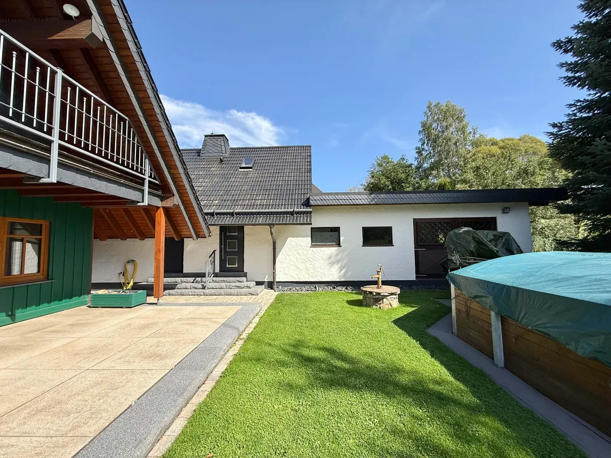 Garage/Nebengebäude