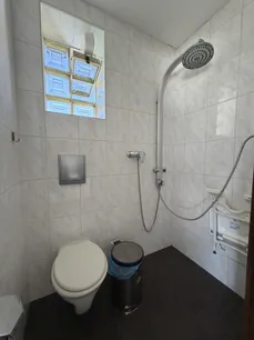 Dusche/WC Schwimmbad