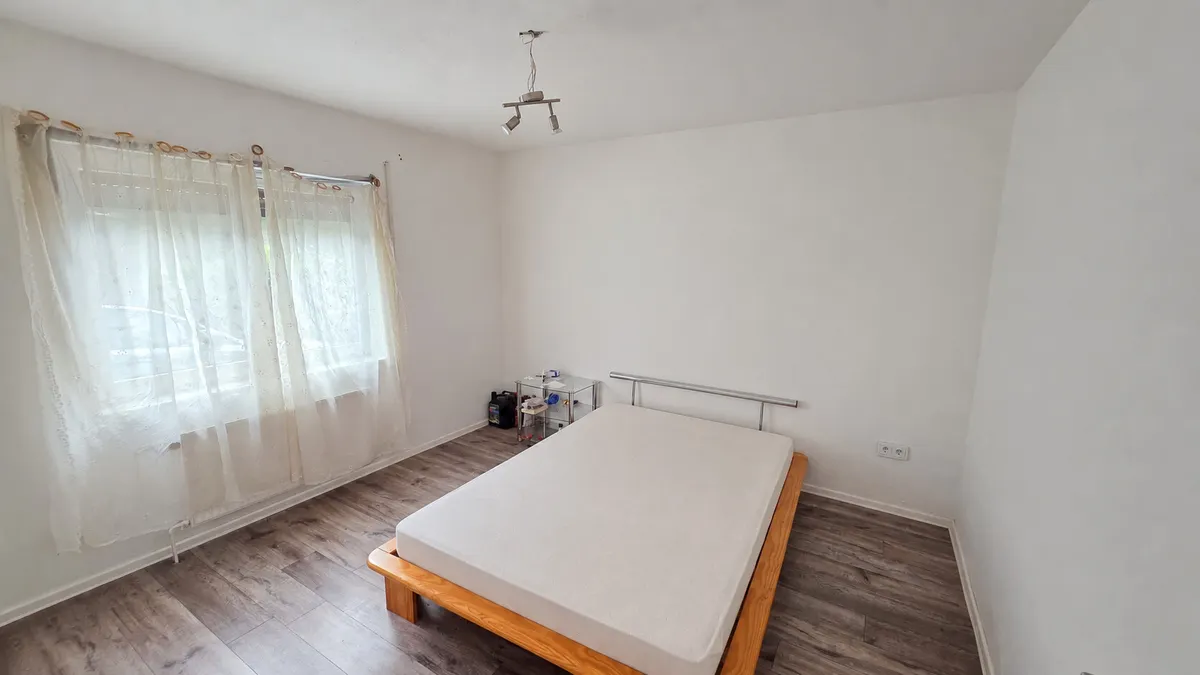 Schlafzimmer (ELW)