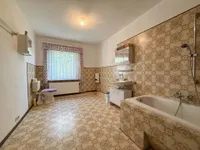 Badezimmer (EG)