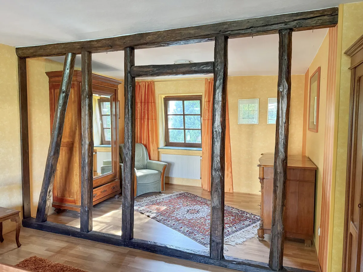 OG links Schlafzimmer