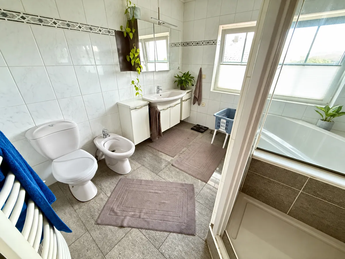 Badezimmer 1.OG
