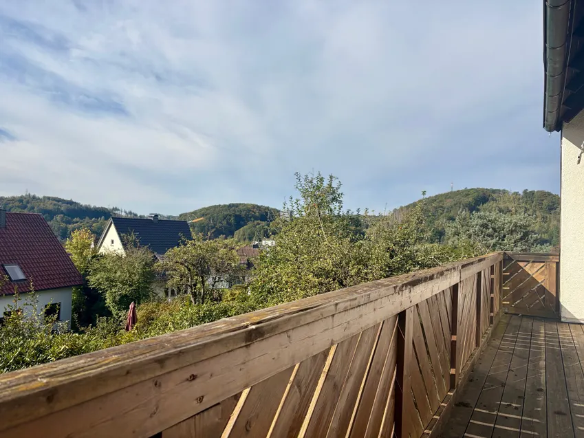 großer Balkon (EG)