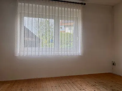 Arbeits-/Gästezimmer (KG)