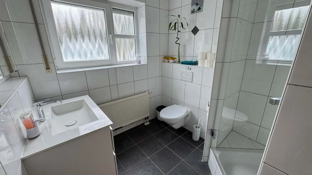 Duschbad EG