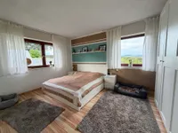 Schlafzimmer mit Ankleide EG
