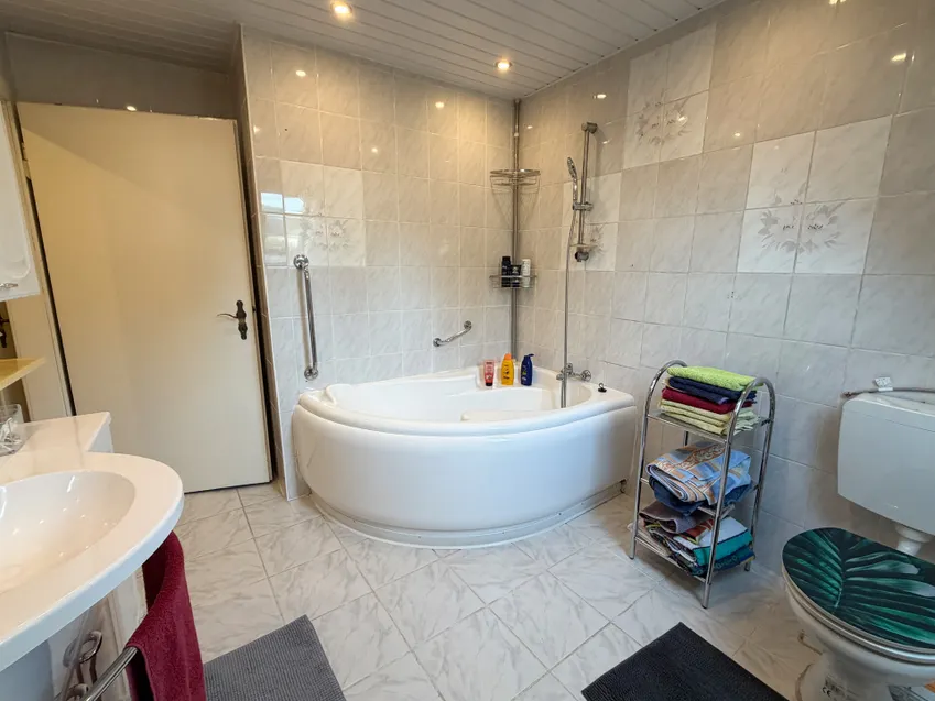 Badezimmer DG