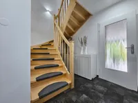 Zugang ins DG Haupthaus