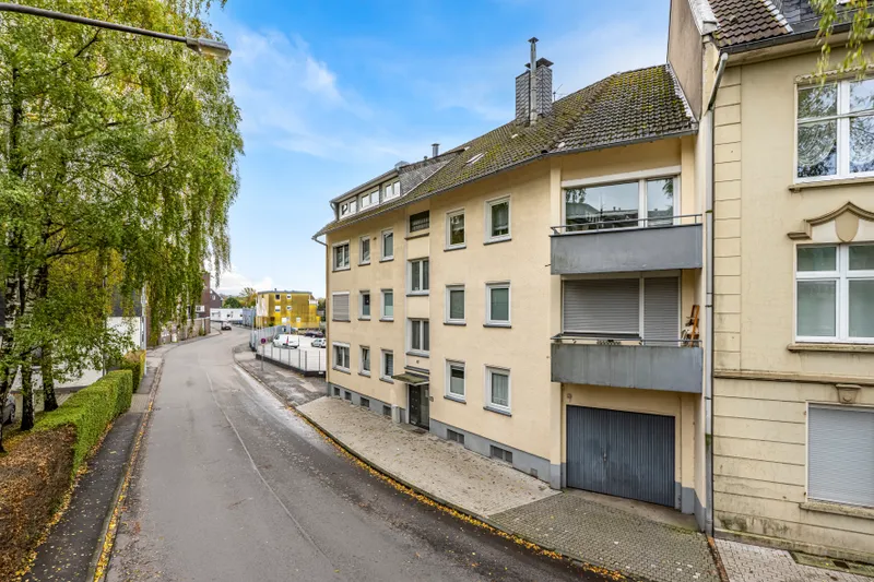 seitliche Straßenansicht