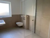 modernes Duschbad neu