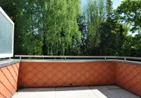 sonniger Balkon für die Pause