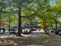 Marktfläche direkt vor der Tür