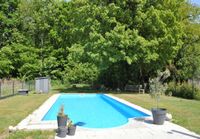Gartenansicht mit Pool