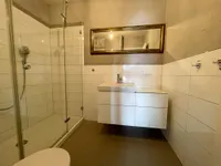 modernes Duschbad