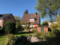 sonnige Rückansicht