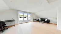 großzügiges Studio