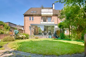 Exklusive Garten-Wohnung im Haus-im-Haus-Konzept, im Herzen von Willich.