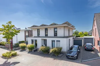 Modernes Einfamilienhaus mit Staffelgeschoss