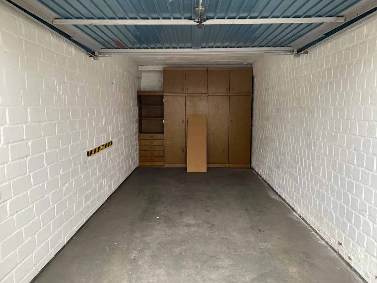 Garage 1