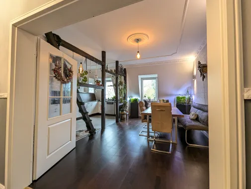 Stilvolle luftig geschnittene Dachgeschoss-Wohnung in Meiderich