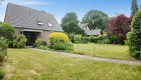 Haus mit Vorgarten