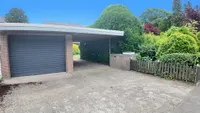 Zugang mit Garage