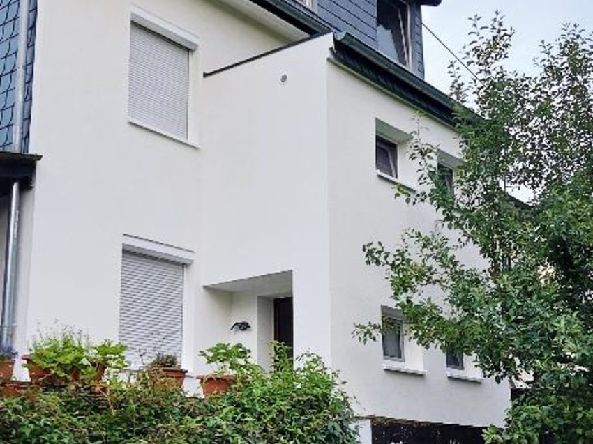 Blick aufs Haus vom Garten