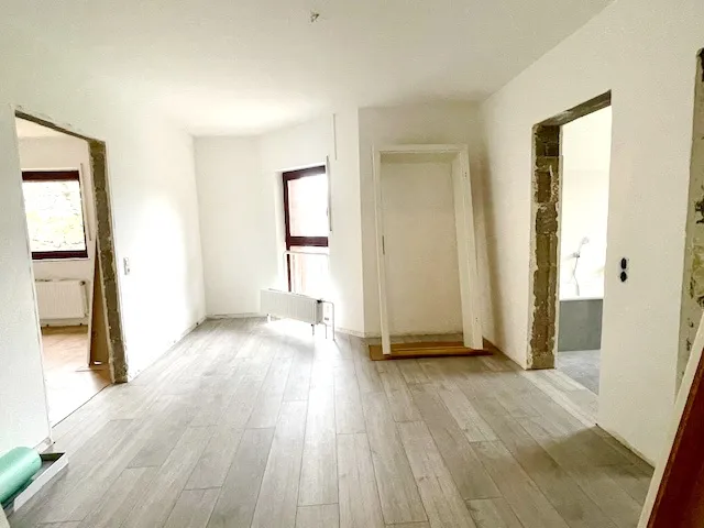 Durchgangszimmer - Lese-/Arbeitsbereich