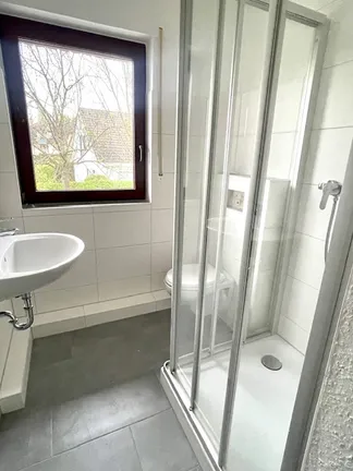 Duschbad mit Fenster