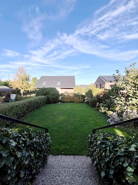 Haushälfte 2 Blick in den Garten