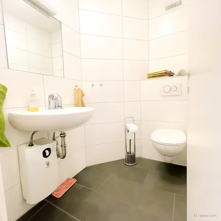 Gäste-Toilette im Erdgeschoss