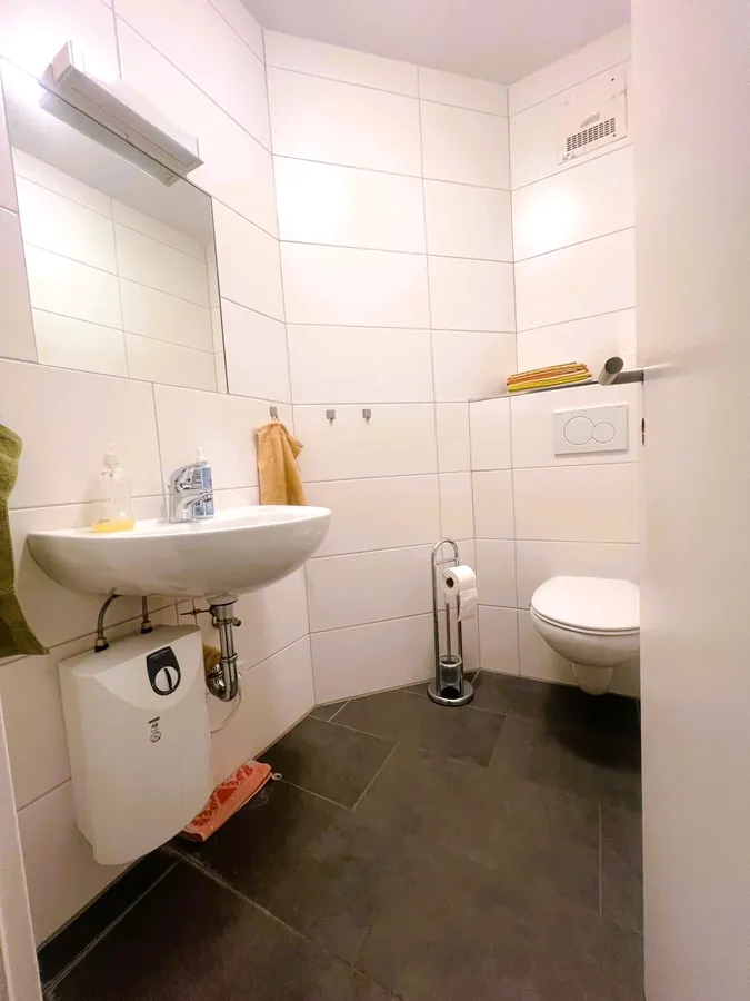 Gäste-Toilette im Erdgeschoss