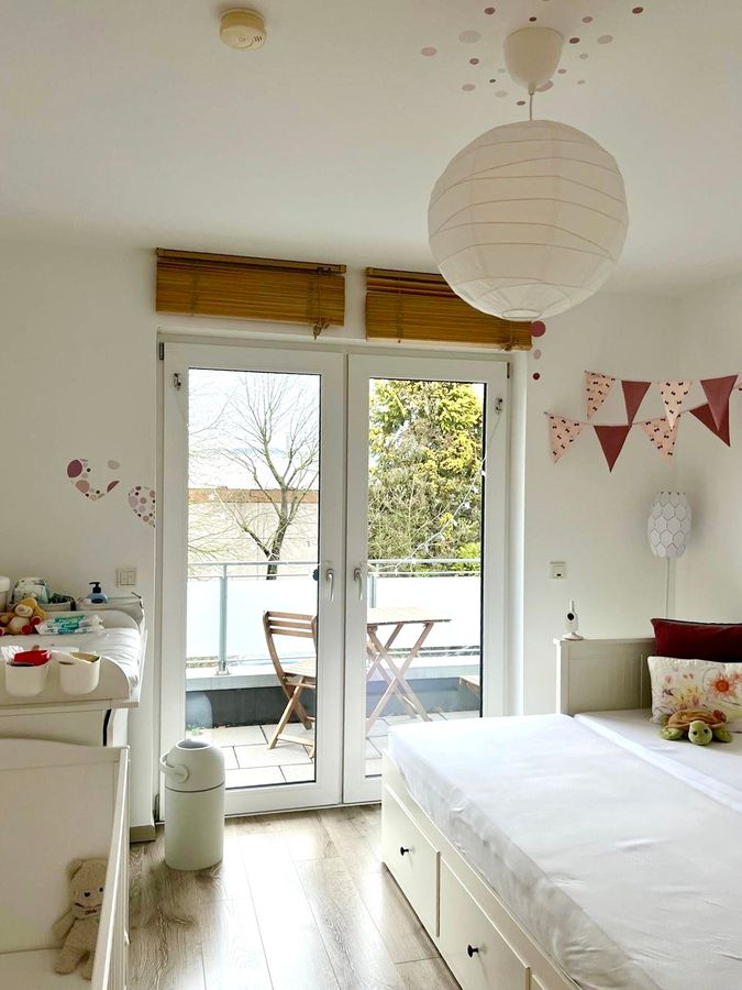 Schlafzimmer mit Balkon