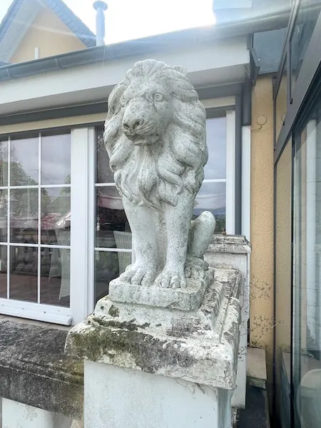 Freistehendes Einfamilienhaus im Grünen mit traumhaftem Blick