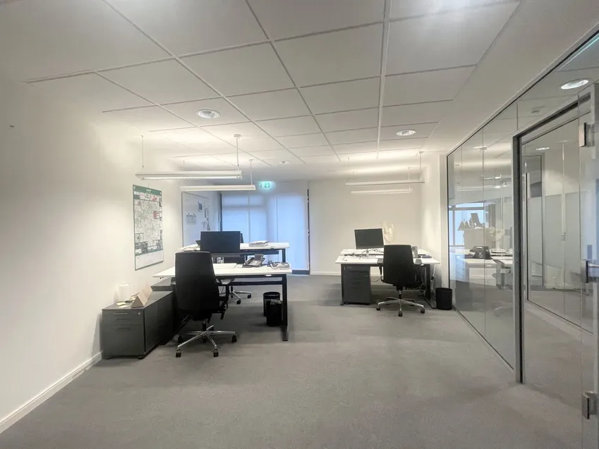 großes Büro